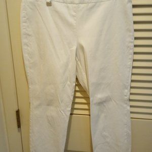 Alfani crop pants, size 12, white, great condition, no stains!